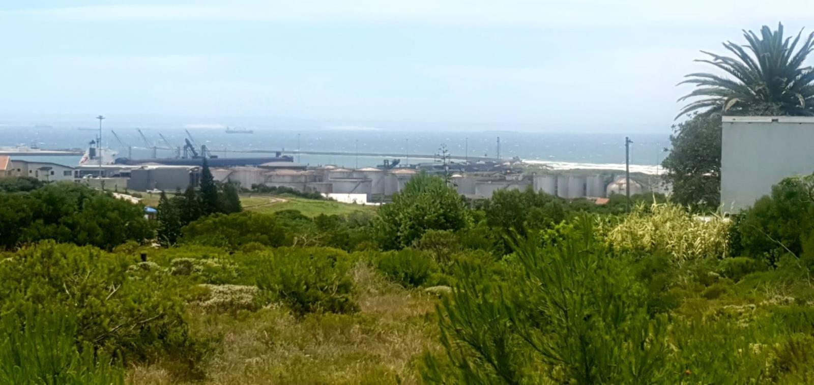 1 399 m² Land available in Humewood