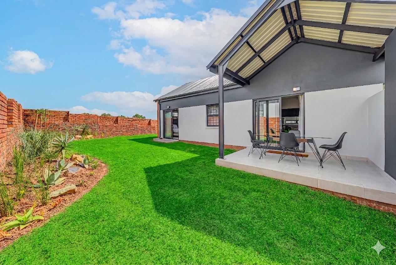 3 Bedroom House in Olivedale