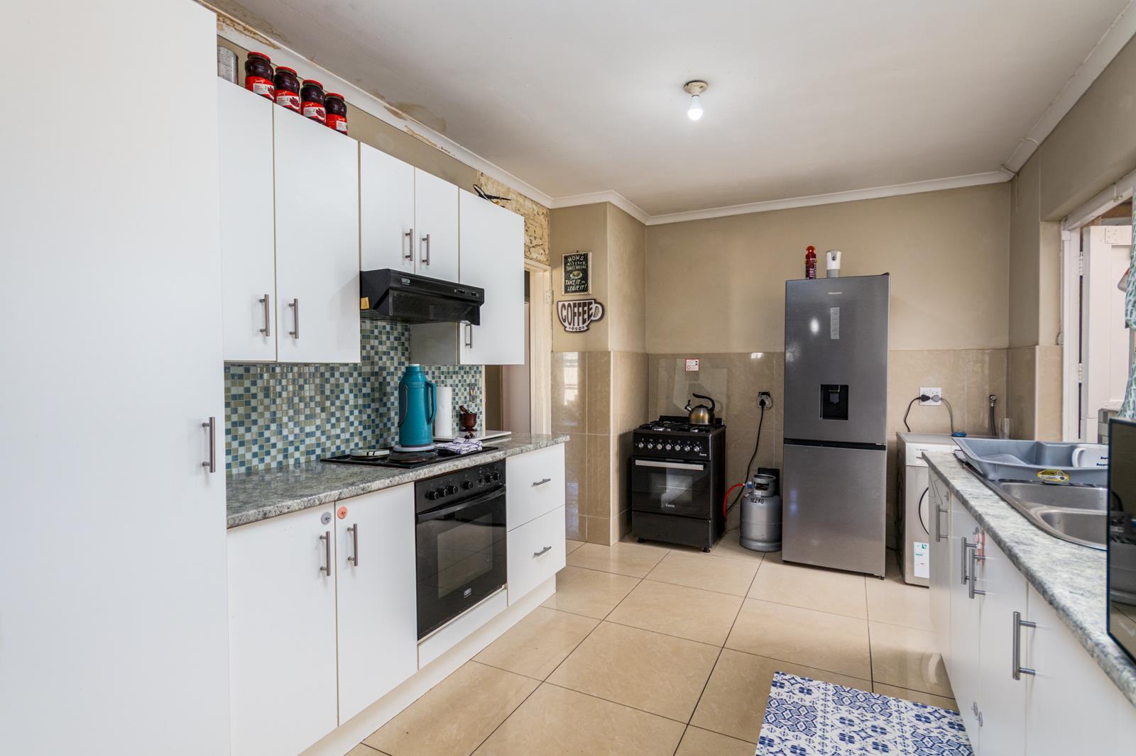 5 Bedroom House in West Riding