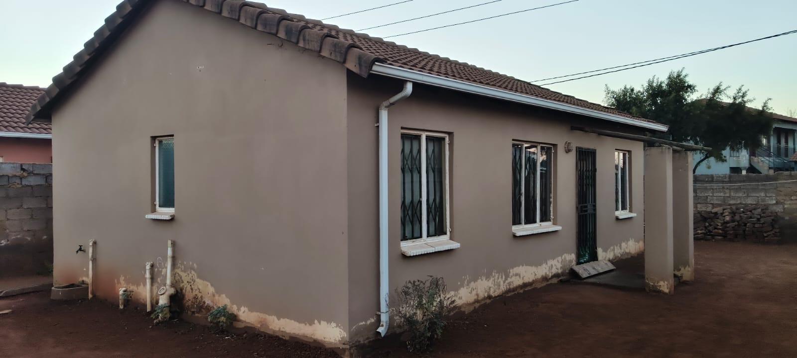 3 Bedroom House in Protea Glen