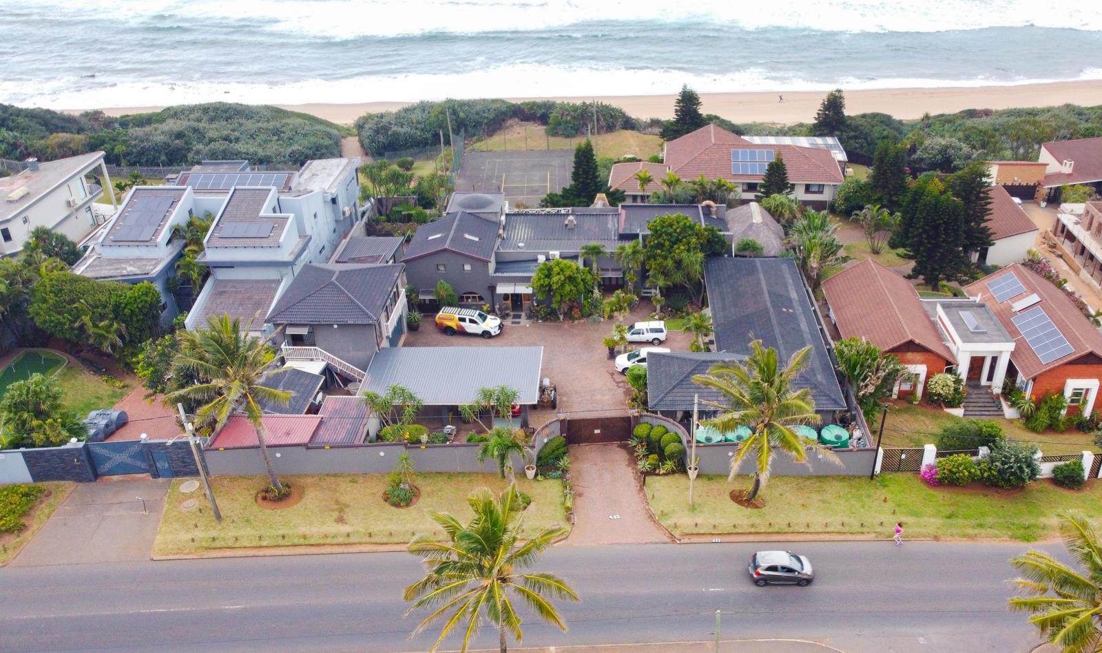 8 Bedroom House in Bluff