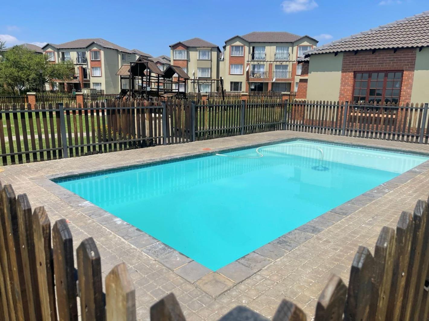 2 Bedroom Townhouse in Montana Tuine