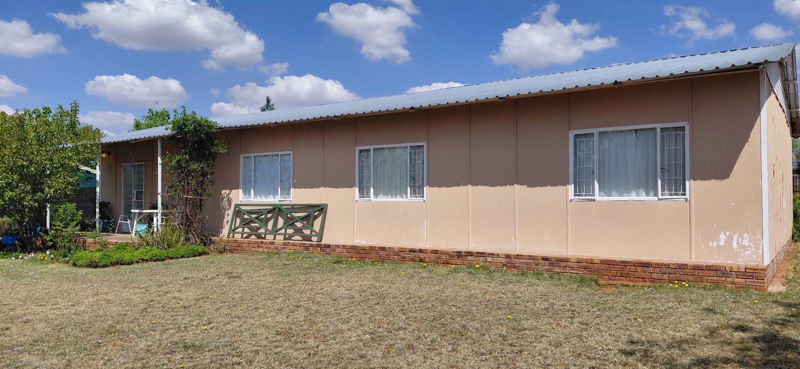 4 Bedroom House in Petrusburg