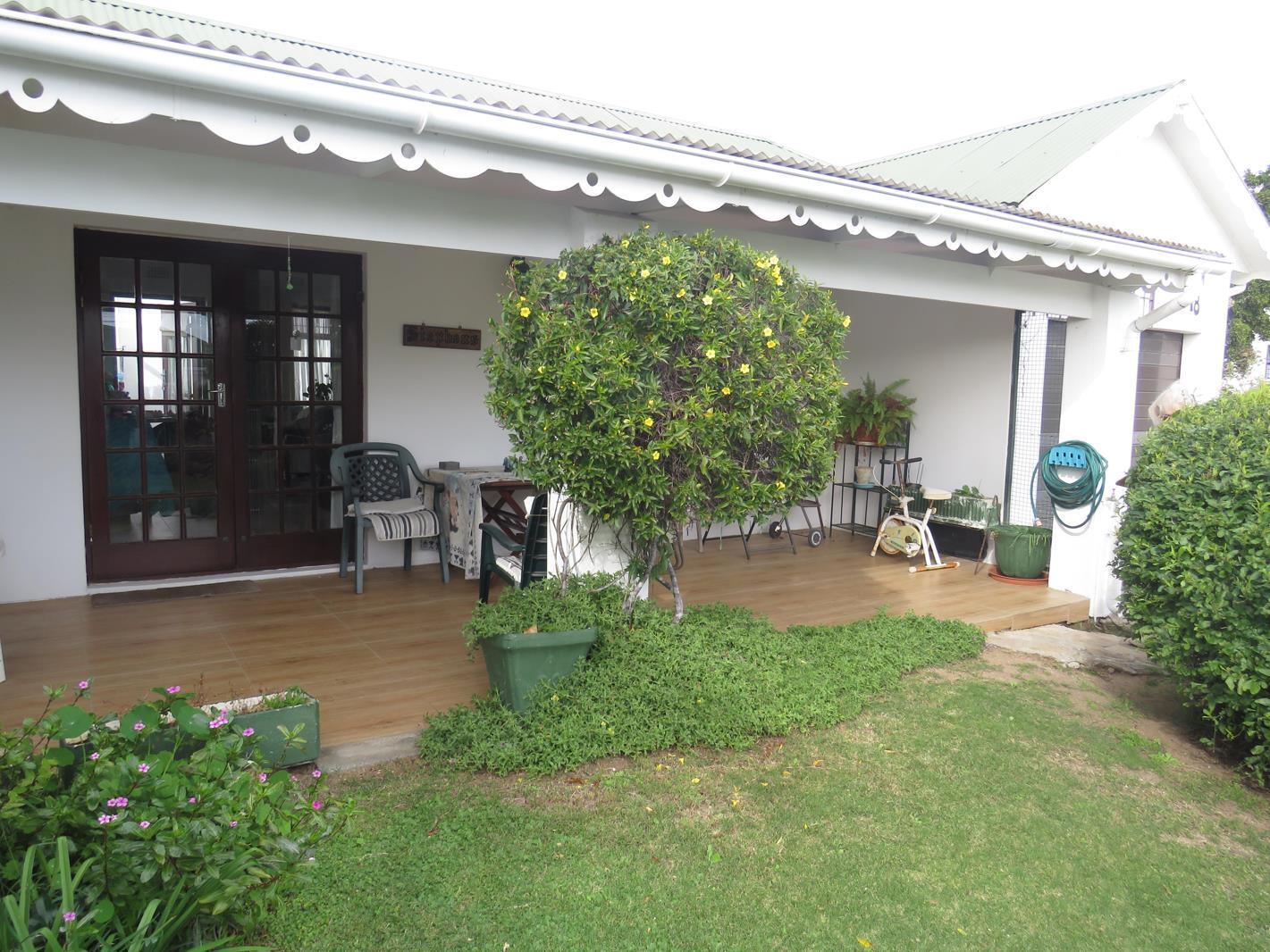 2 Bedroom House in West Bank