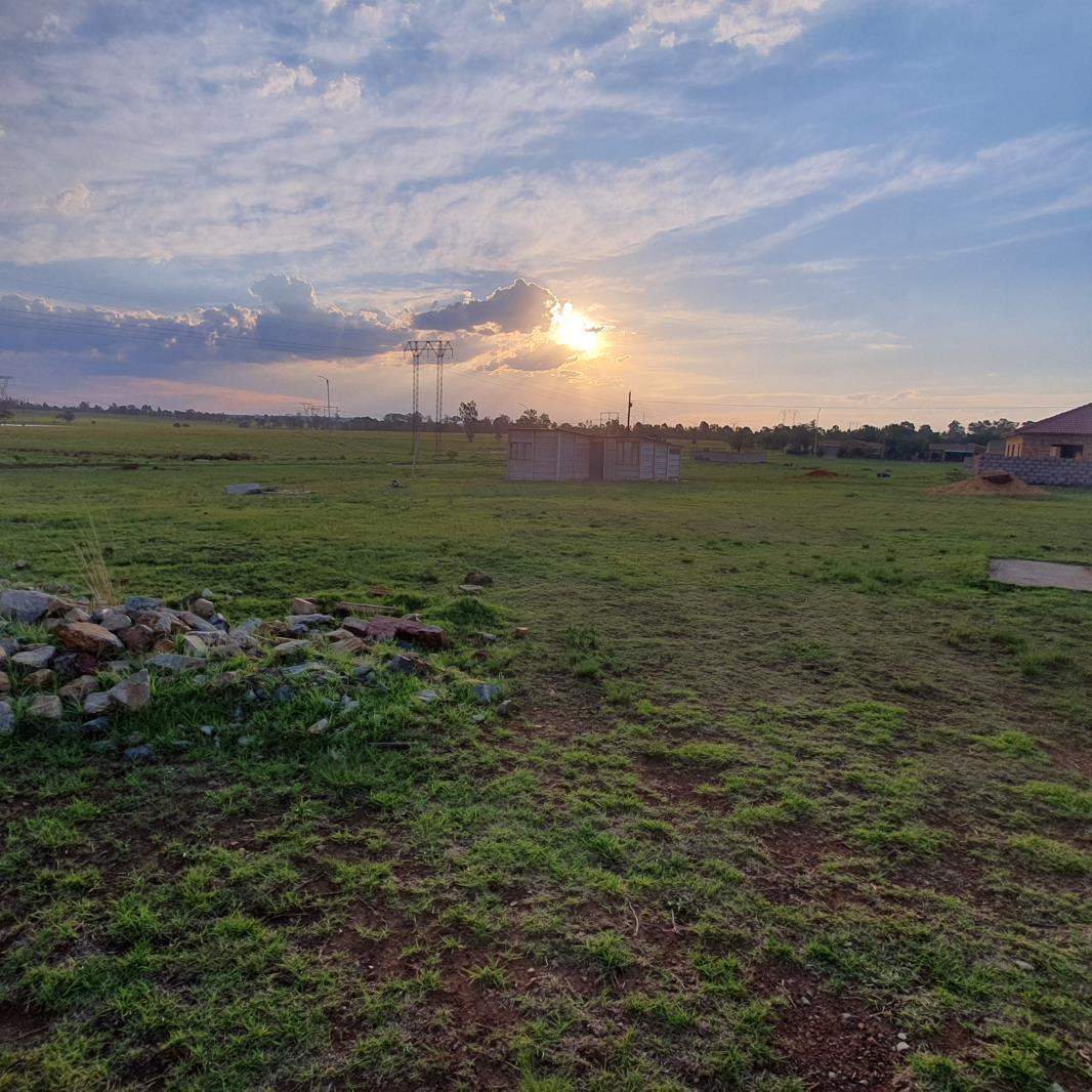 1 000 m² Land available in Struisbult