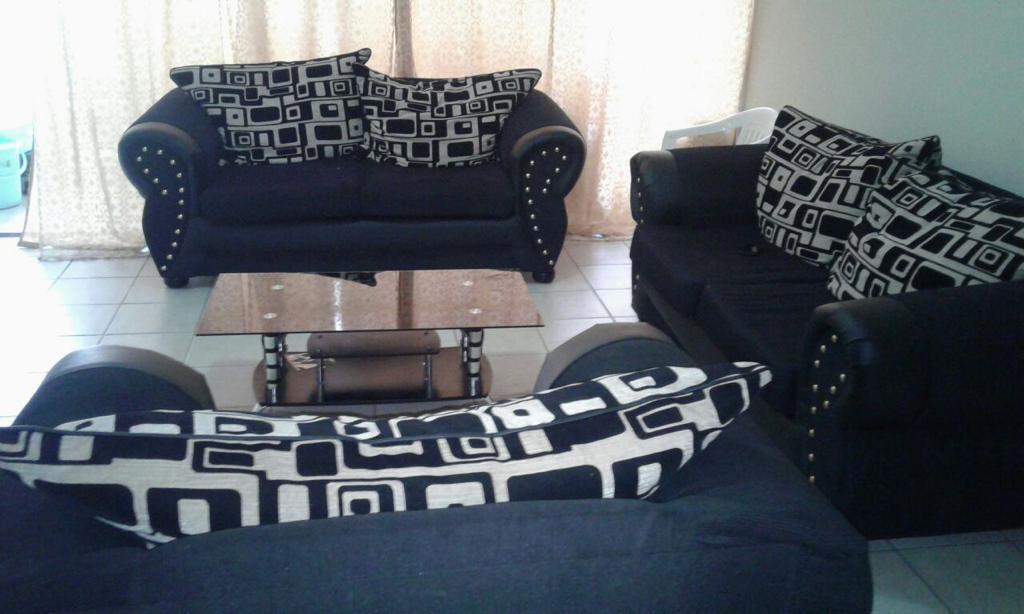 Bachelor apartment in Muckleneuk