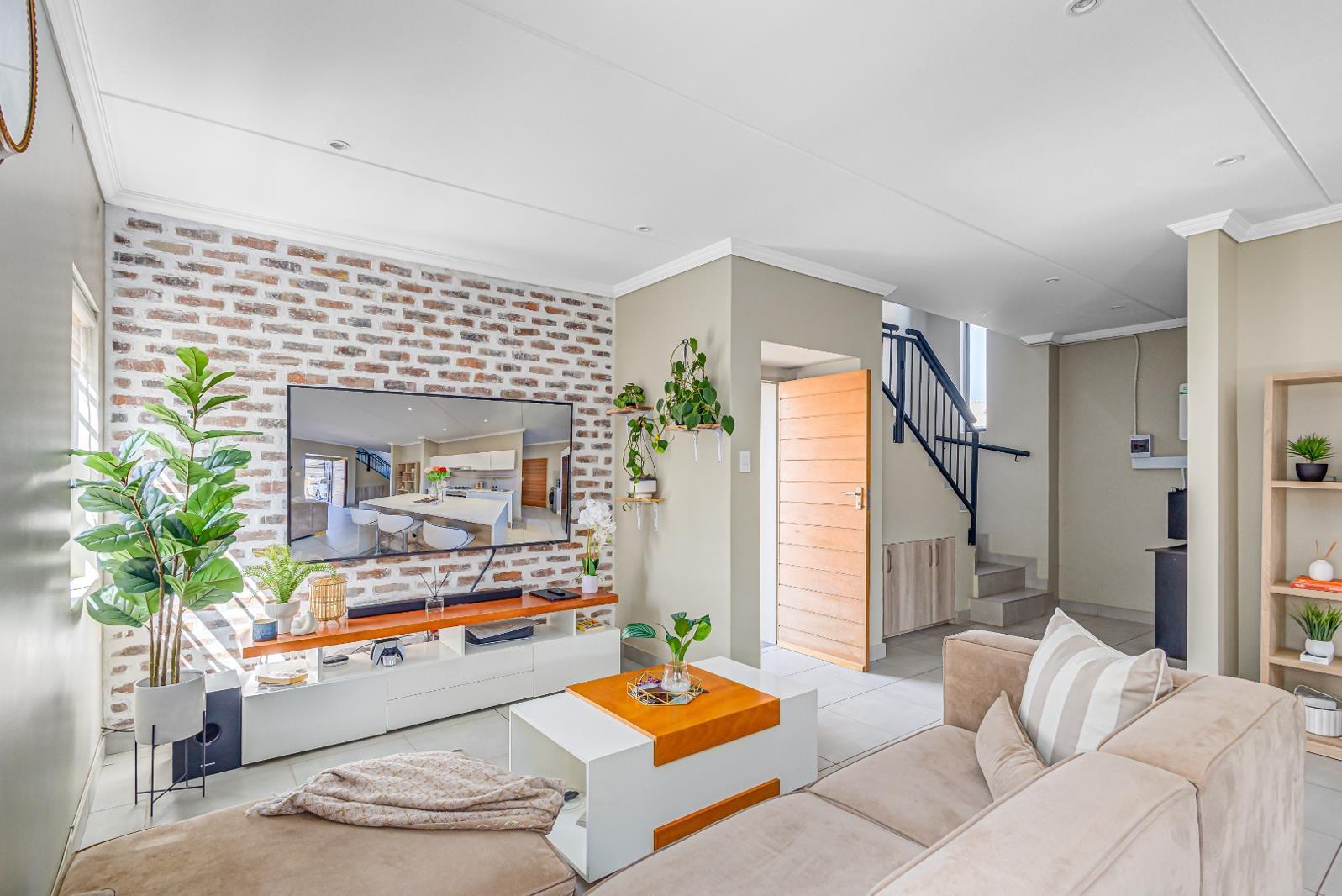 4 Bedroom House in Nietgedacht AH