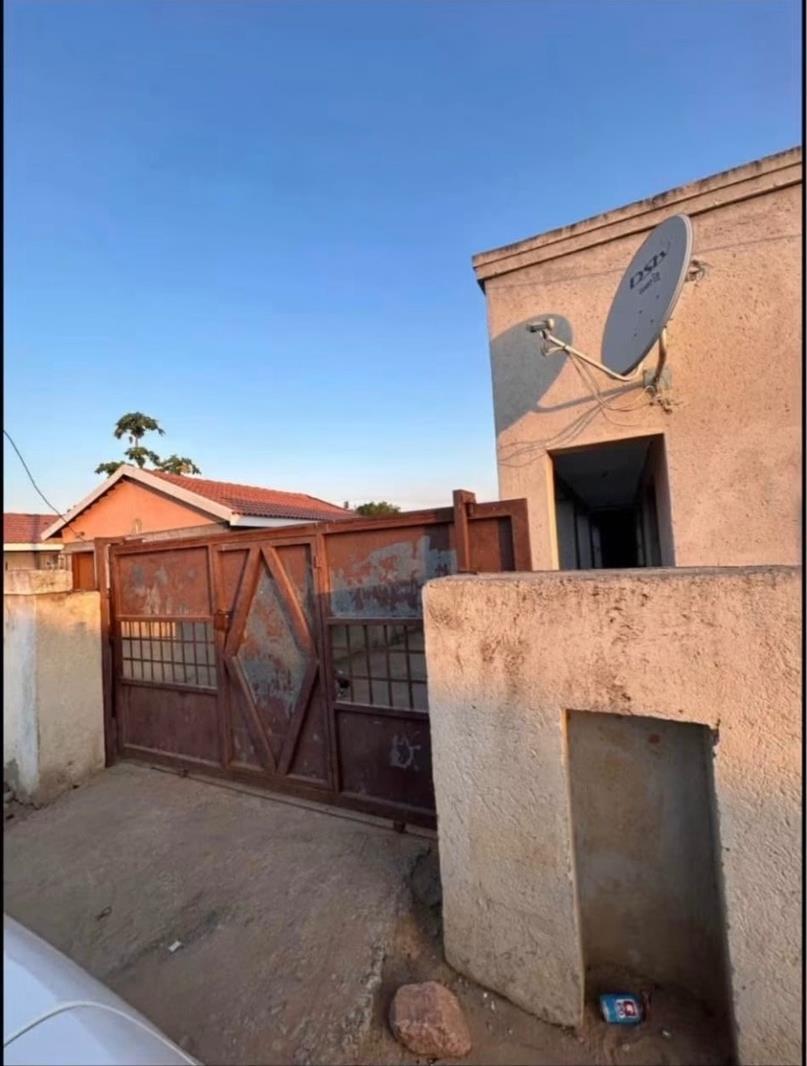 1 Bedroom House in Karino