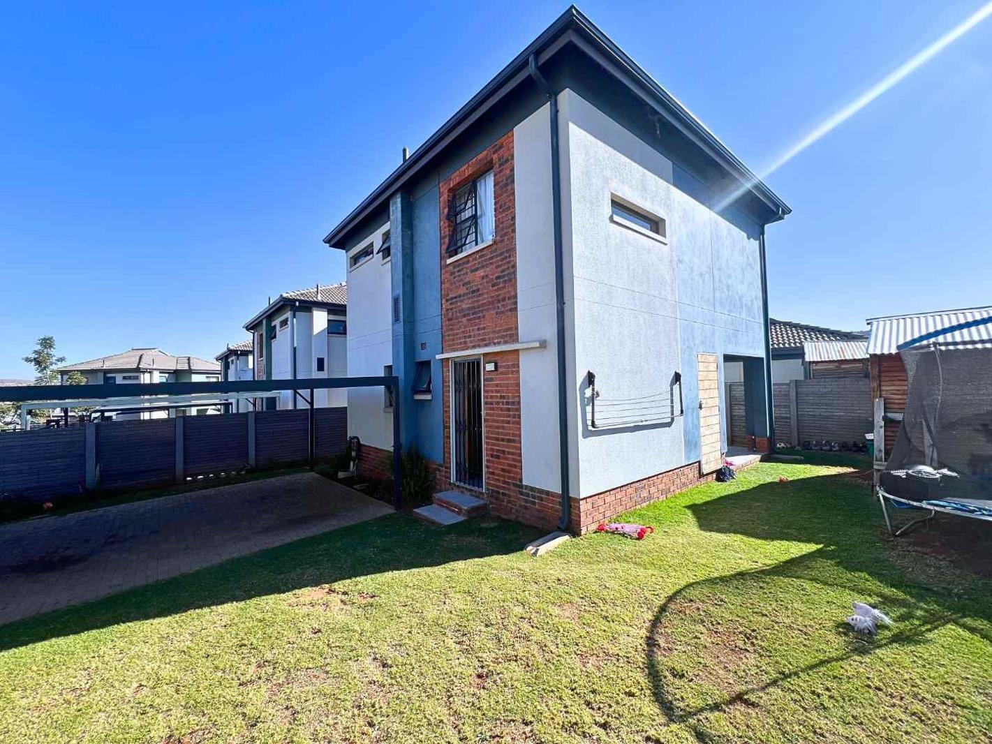 3 Bedroom House in Lotus Gardens