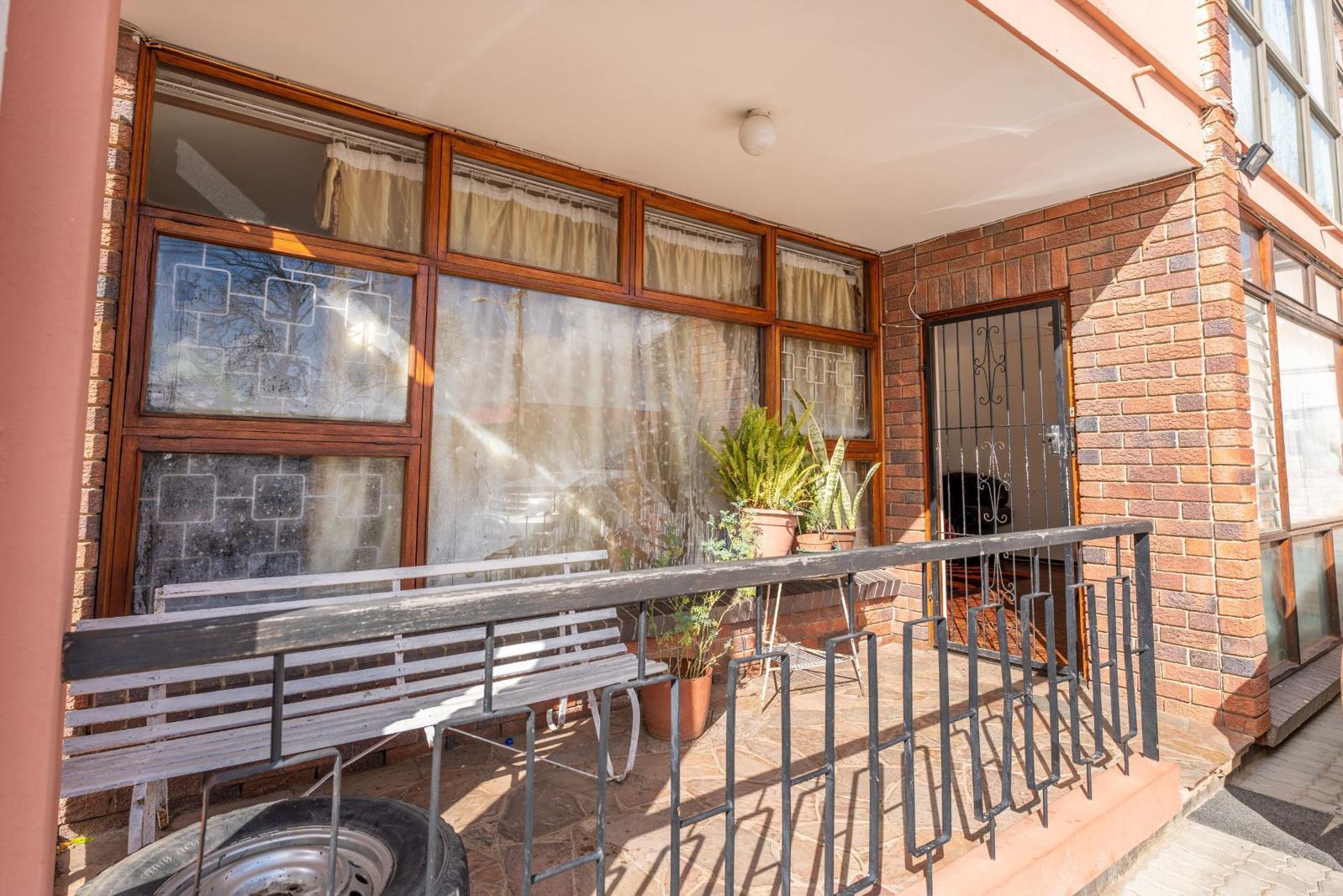 2 Bedroom Apartment in Grahamstown Central