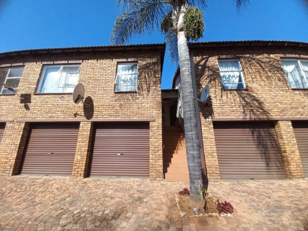 3 Bedroom Townhouse in Glen Marais