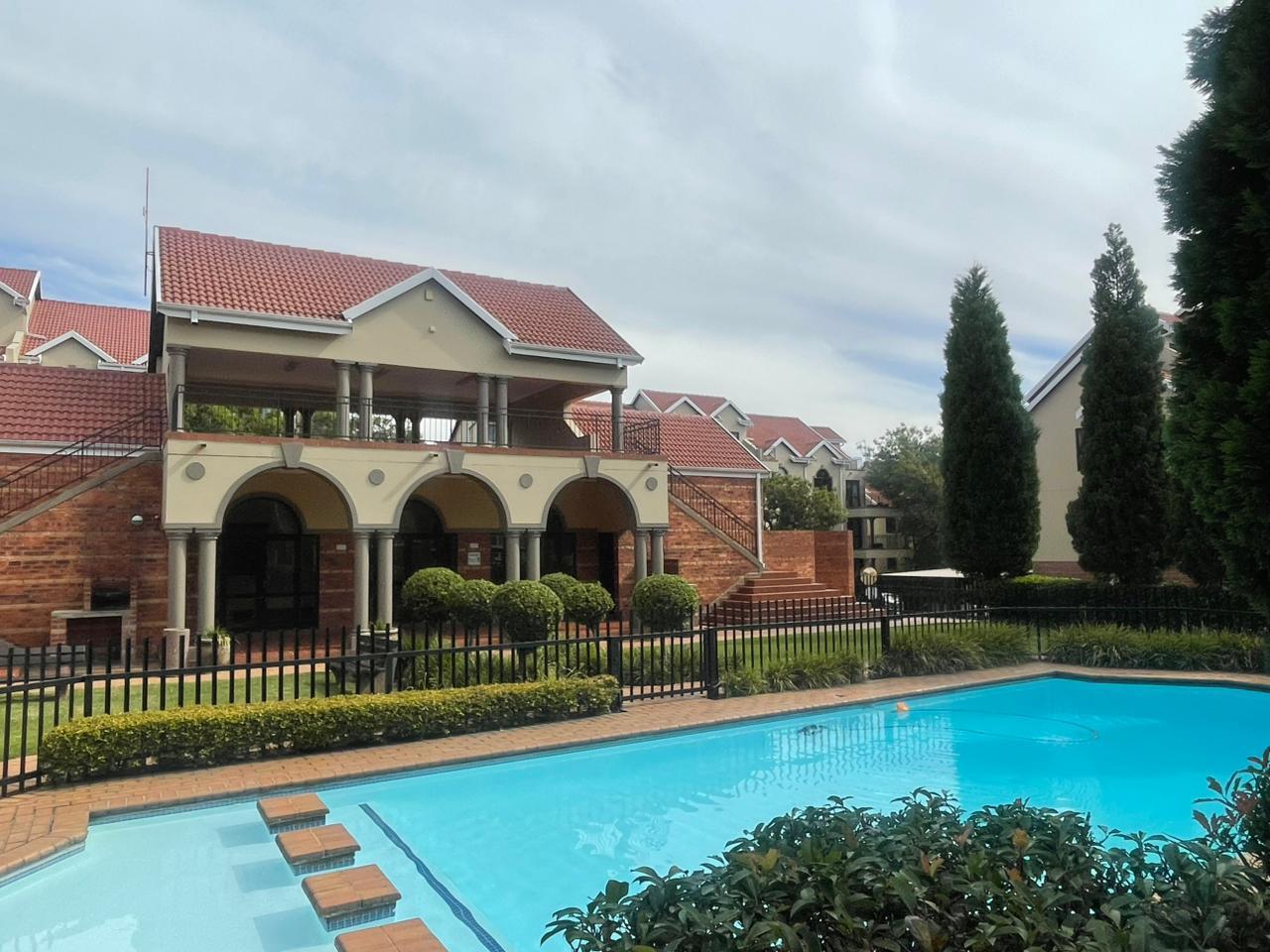 1 Bedroom Apartment in Bryanston