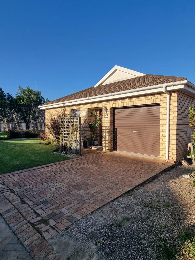 2 Bedroom House in George East