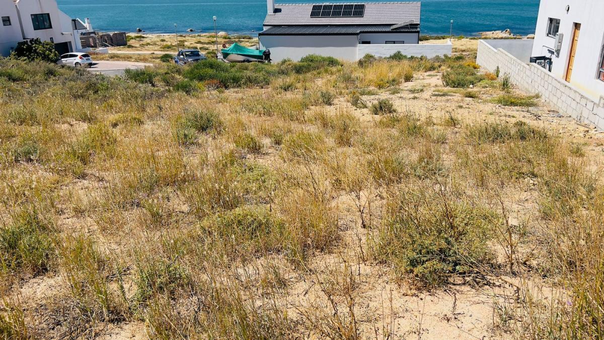 397 m² Land available in St Helena Views