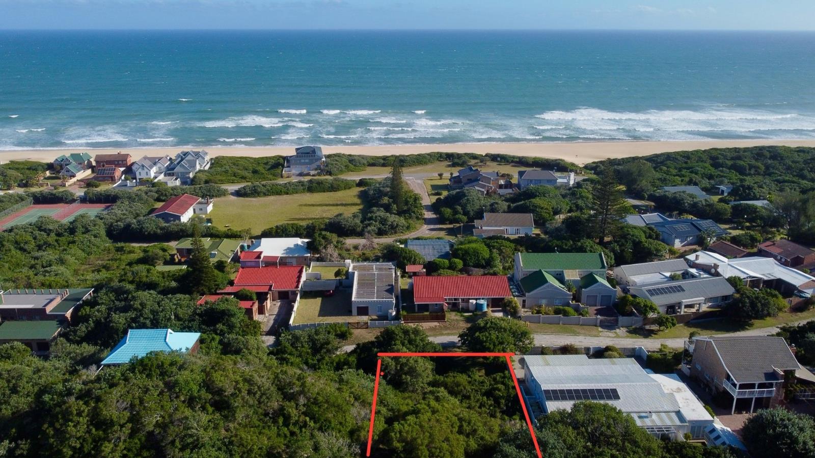 948 m² Land available in Cannon Rocks