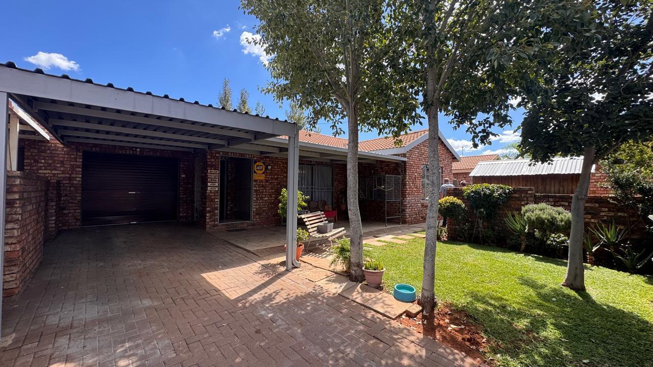 3 Bedroom Townhouse in South Ridge