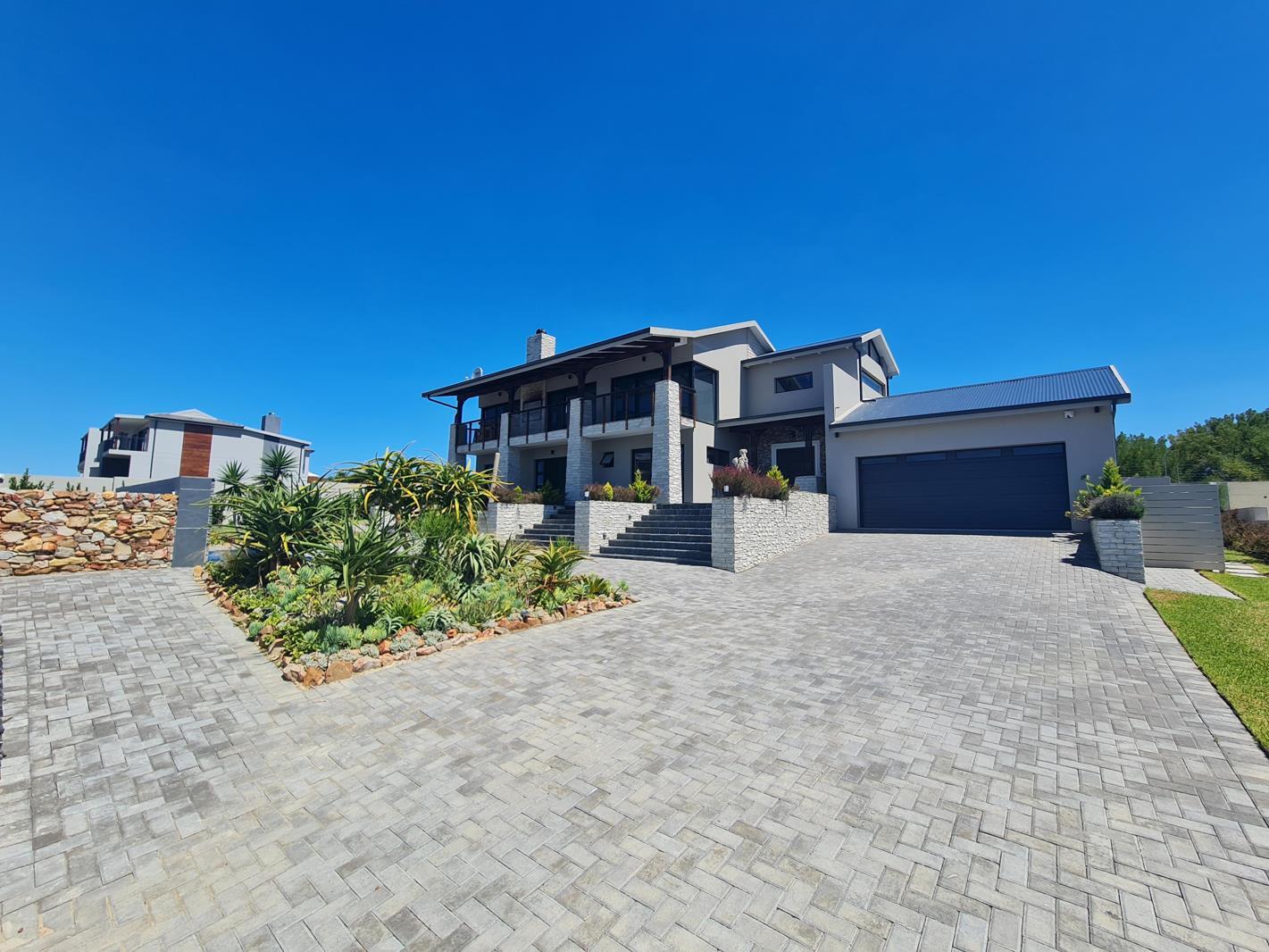 3 Bedroom House in Jeffreys Bay