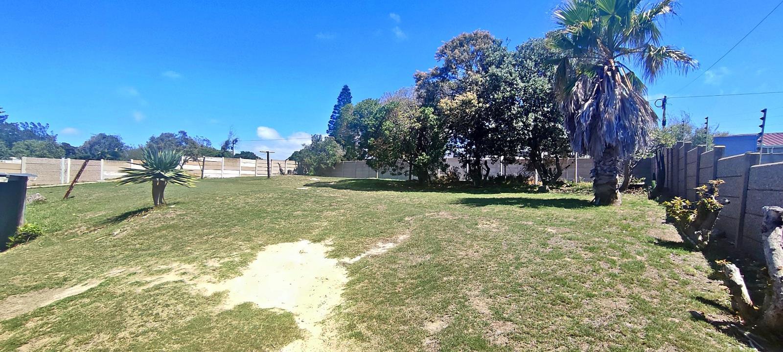 842 m² Land available in Linkside