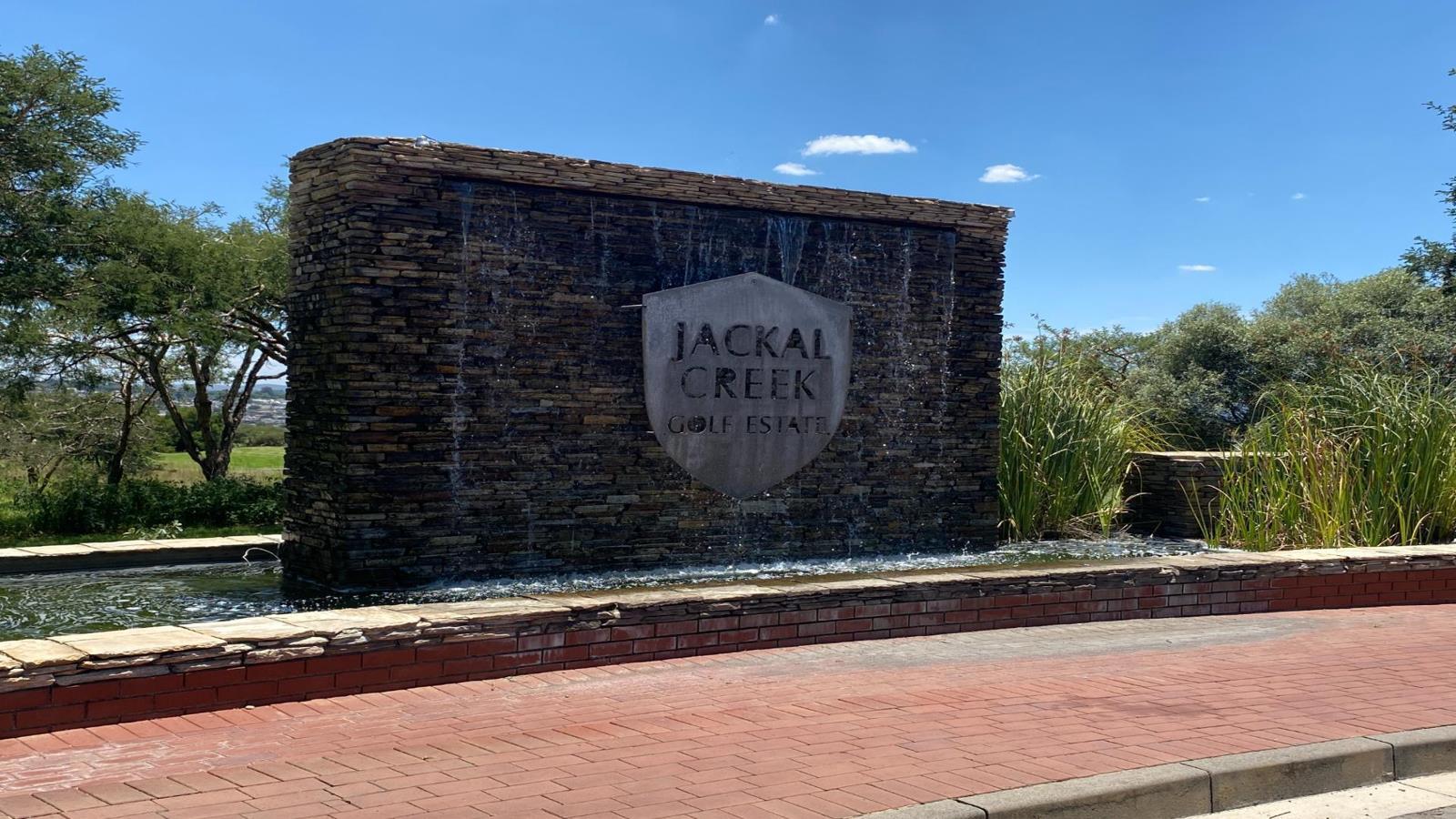 1 Bedroom Apartment in Jackal Creek Golf Estate