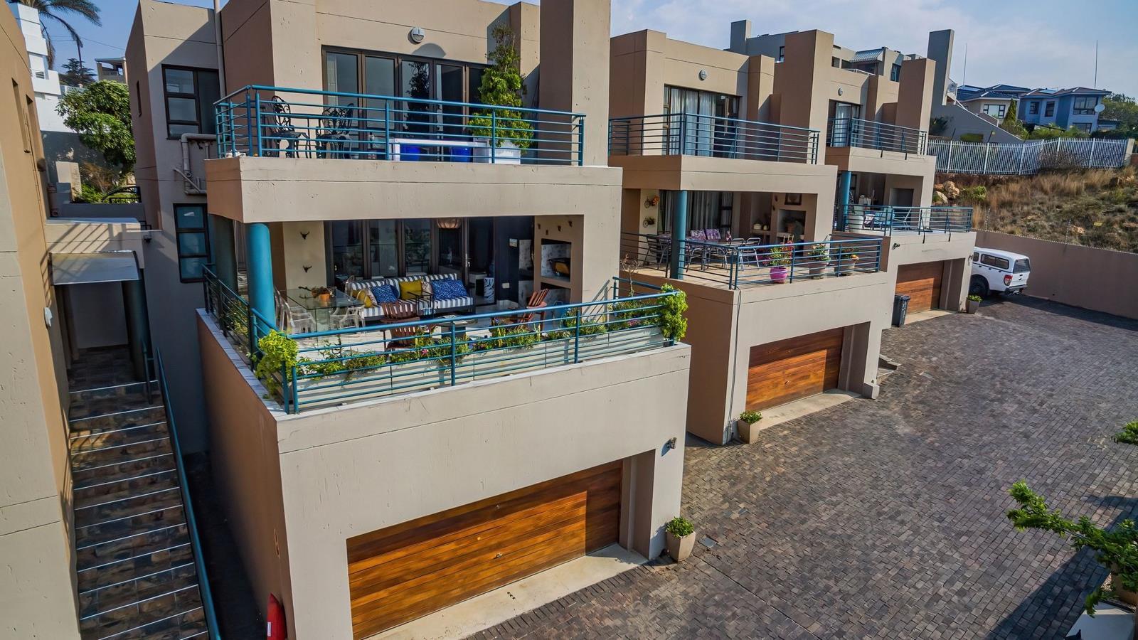 2 Bedroom Townhouse in Northcliff