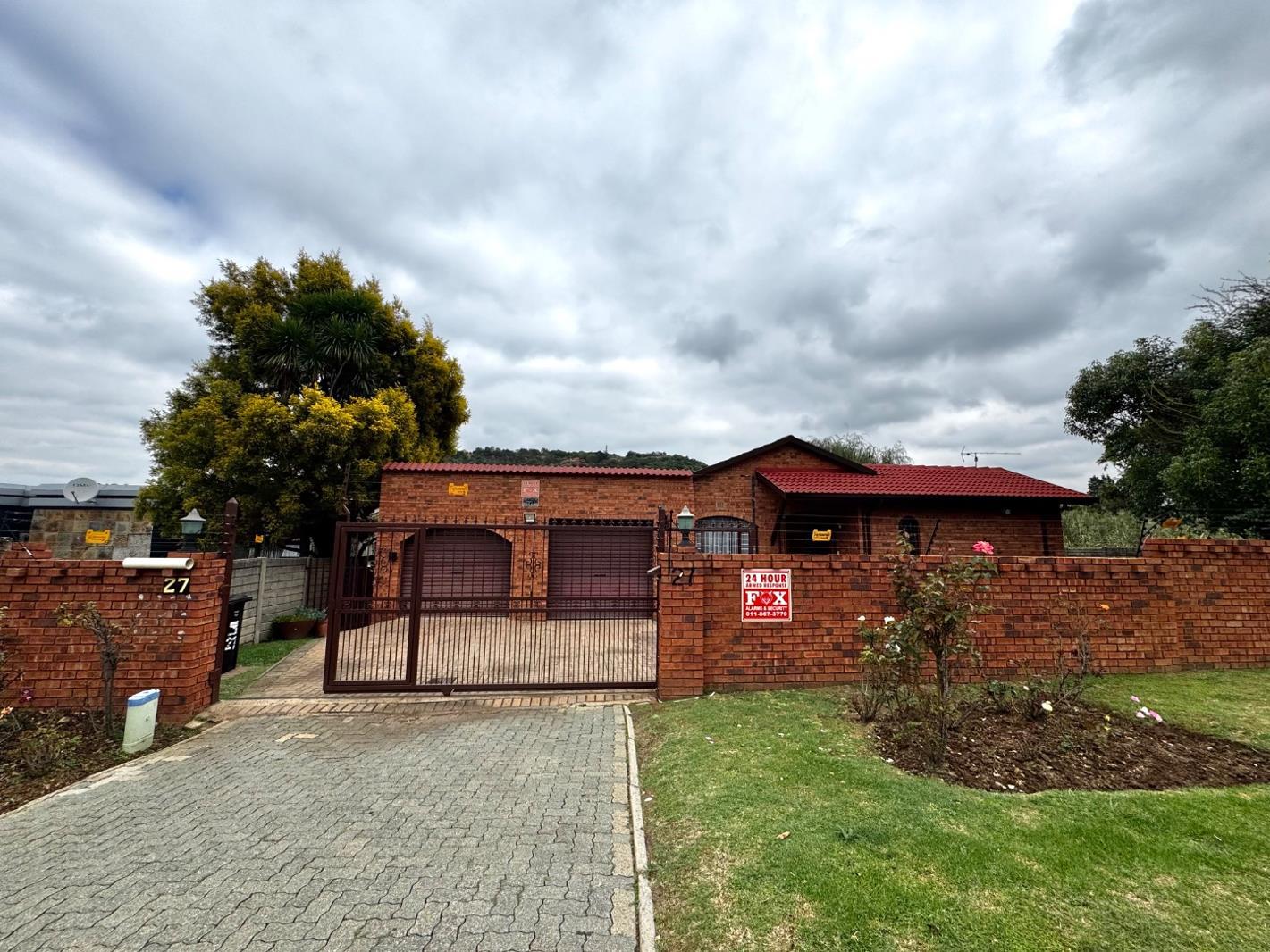 3 Bedroom House in Glenvista