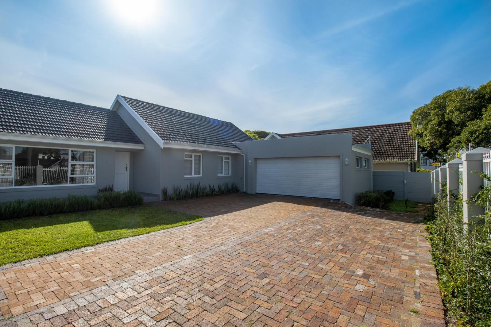 3 Bedroom House in Meadowridge