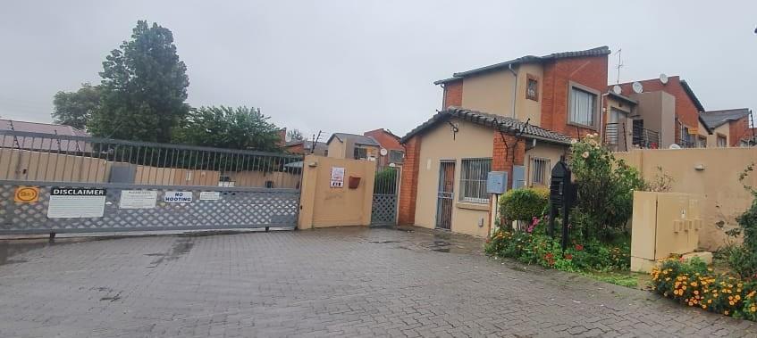 3 Bedroom Apartment in Ravensklip