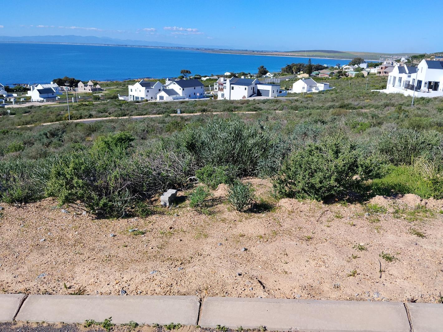 434 m² Land available in St Helena Views