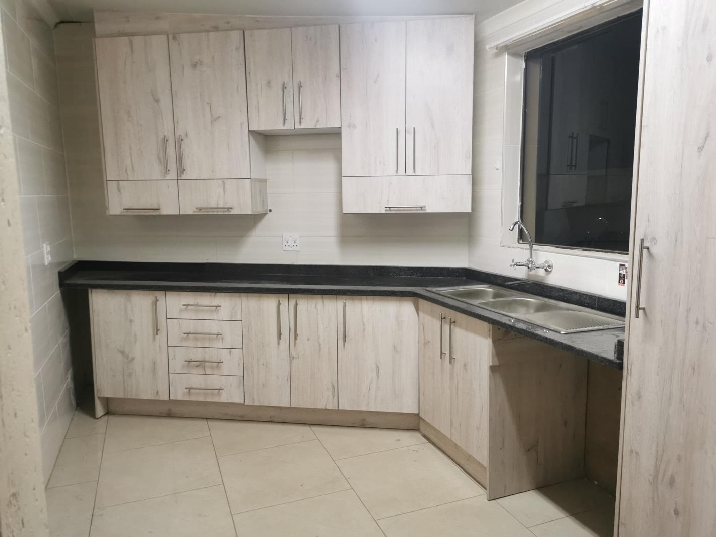 1 Bedroom Garden Cottage in Sunward Park