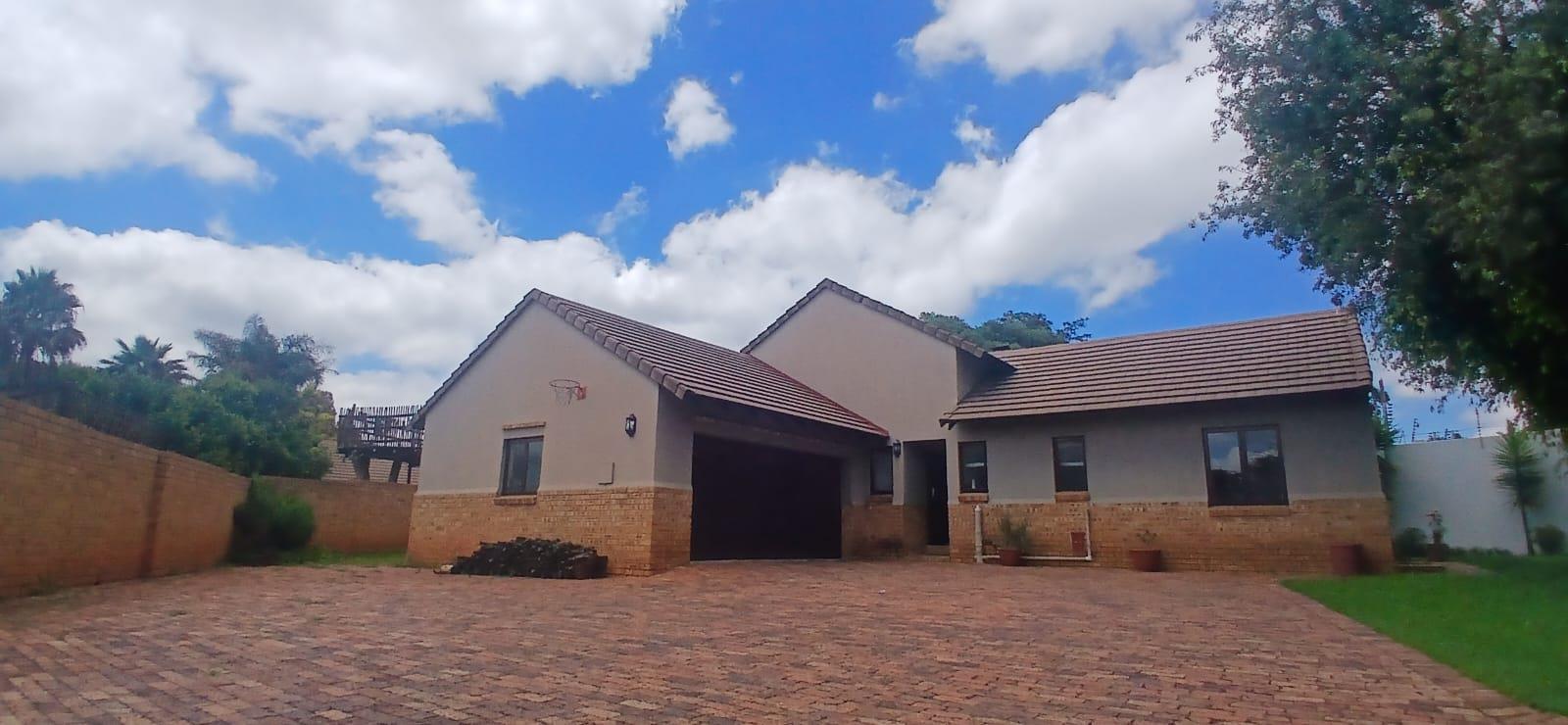 3 Bedroom House in Willowbrook