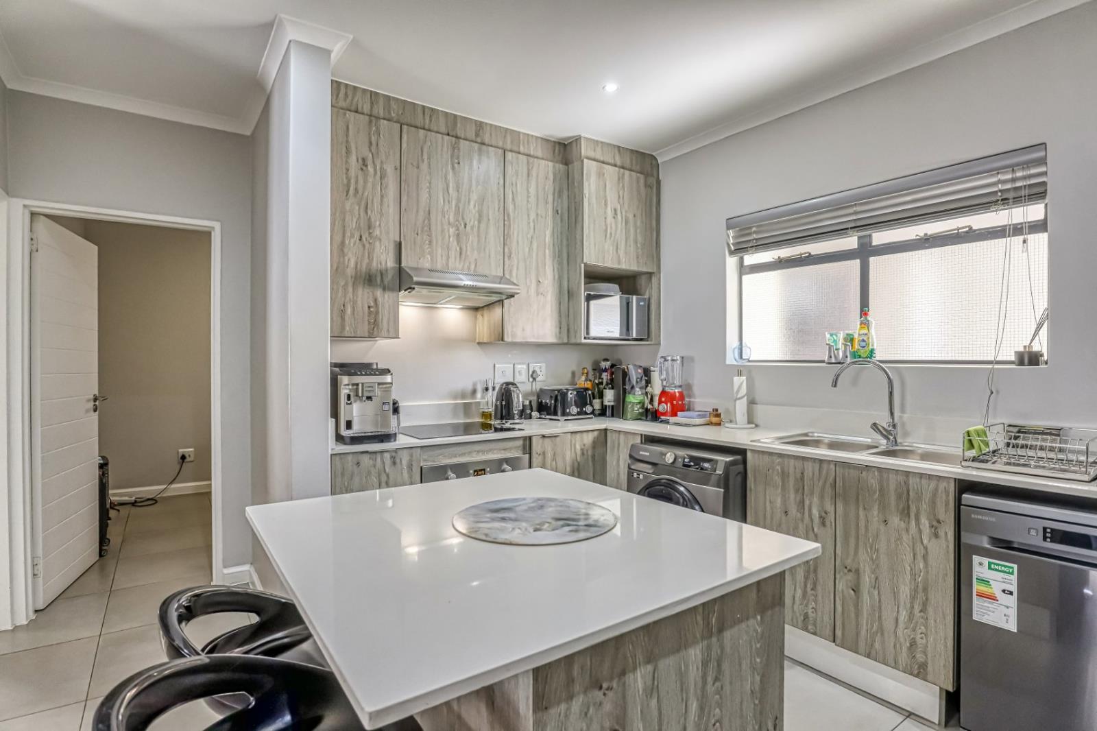 2 Bedroom Apartment in Morningside