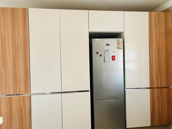 2 Bedroom Apartment in Mondeor