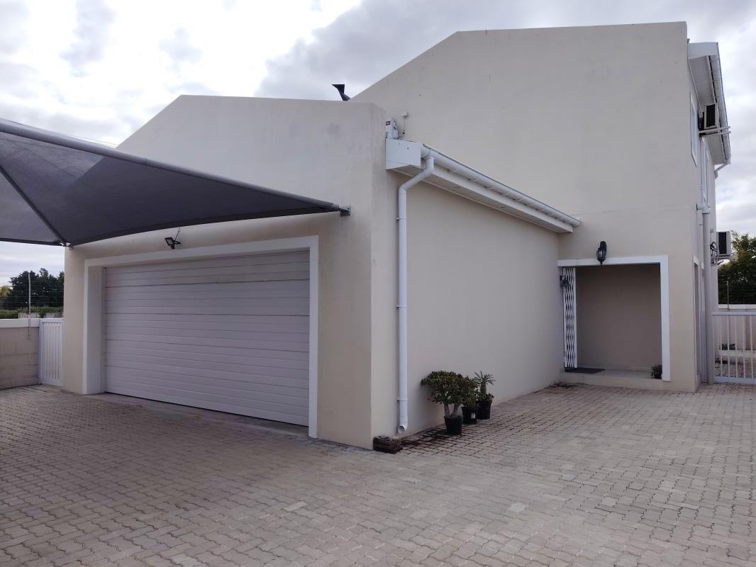 3 Bedroom House in Vredendal
