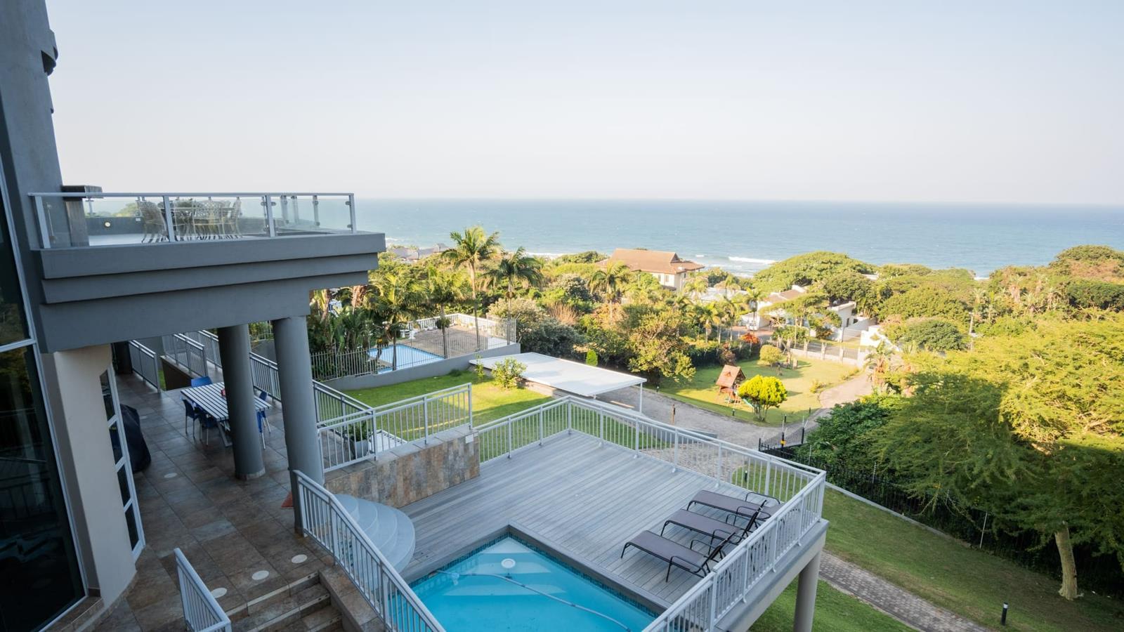 10 Bedroom House in Zinkwazi Beach