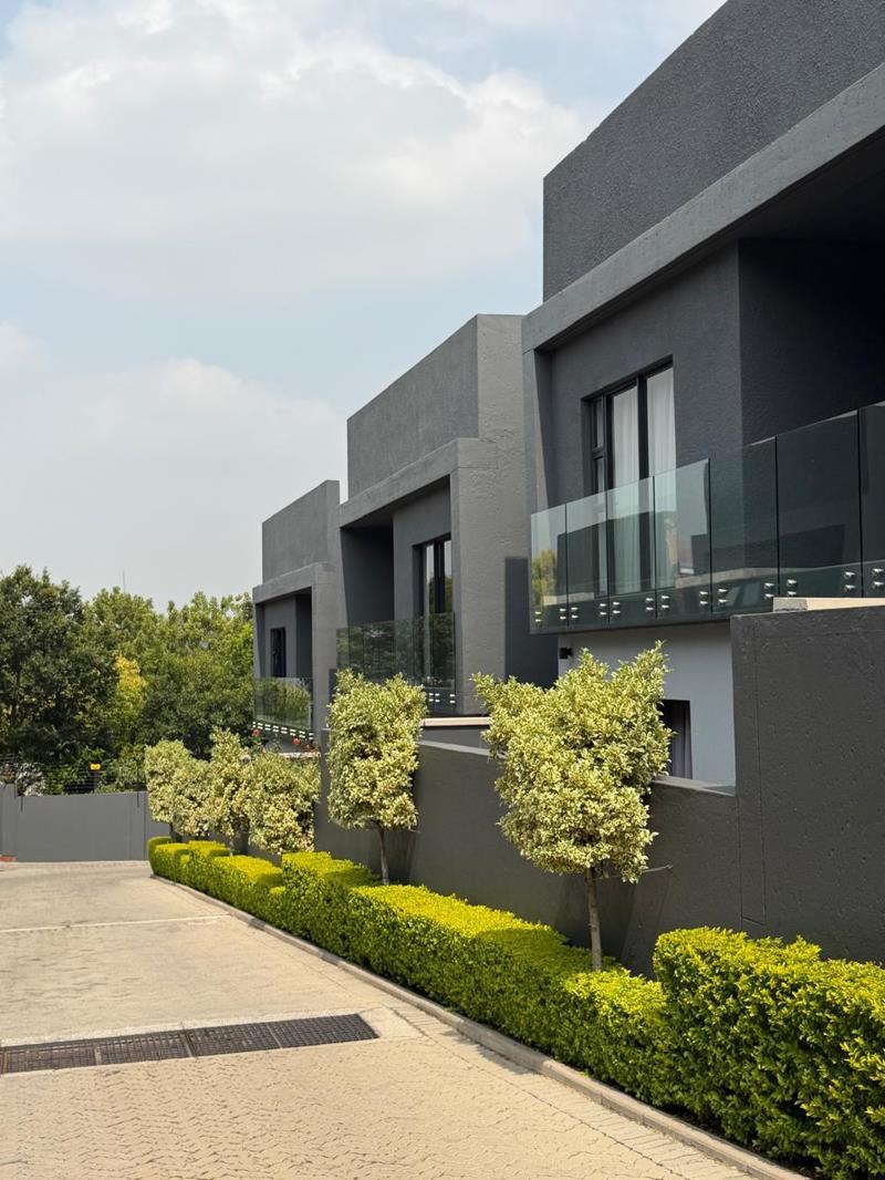 3 Bedroom Cluster in Edenburg