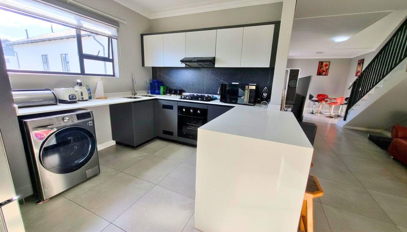4 Bedroom House in Glen Austin AH