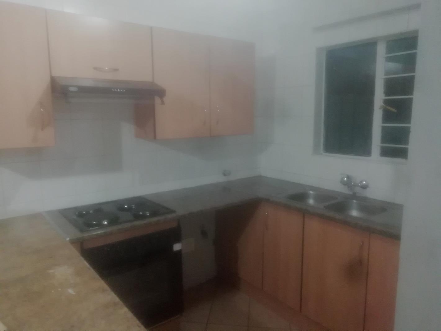 2 Bedroom Simplex in Highveld